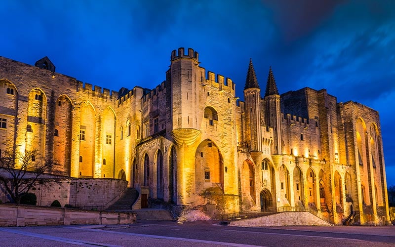 Mise en lumière du Palais des Papes à Avignon