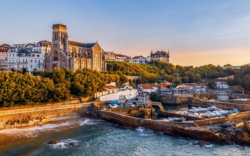 Vue sur le port de Biarritz