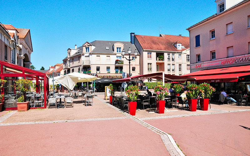 Place du grand Hunier à Cergy