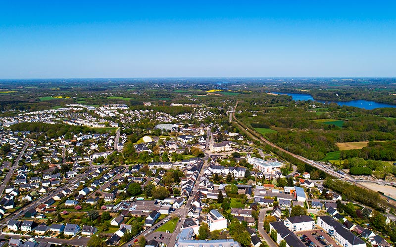 Vue aérienne du centre-ville de La Chapelle sur Erdre