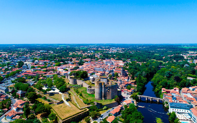 Vue aérienne de Clisson 