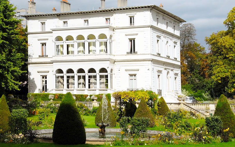 Parc Dupeyroux et la villa à loggias à Créteil