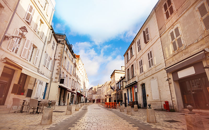 Rue St Jean du Perot à La Rochelle