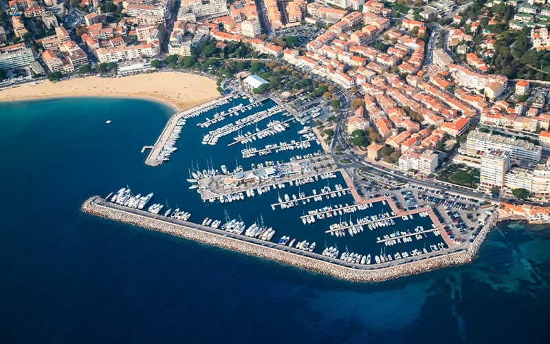 Vue aérienne de Saint-Raphaël