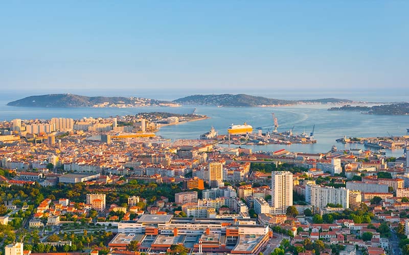 Vue panoramique de Toulon depuis le Mont Faron