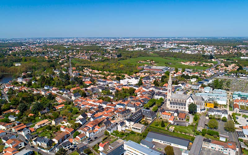Vue aérienne de la ville de Vertou