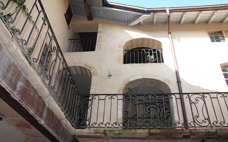 Cour de la Maison Roland Villefranche-sur-Saône