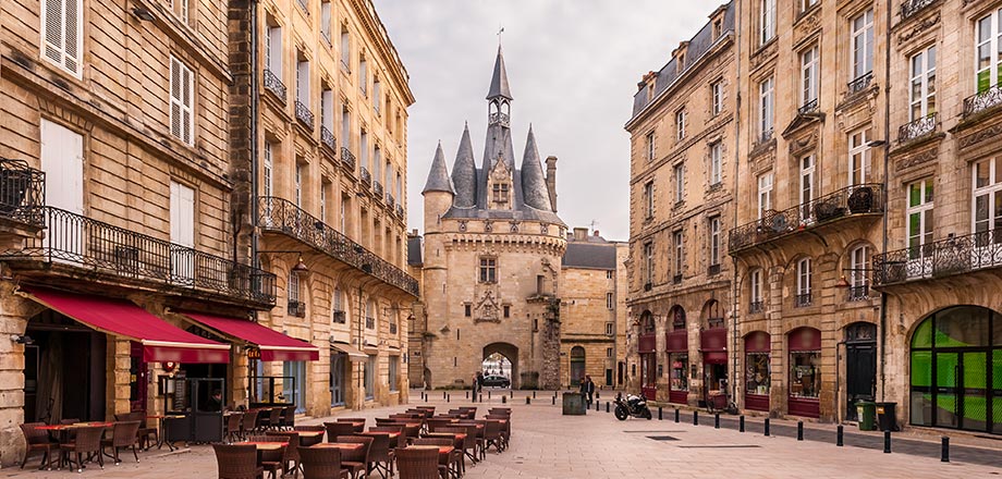 Place du palais à Bordeaux